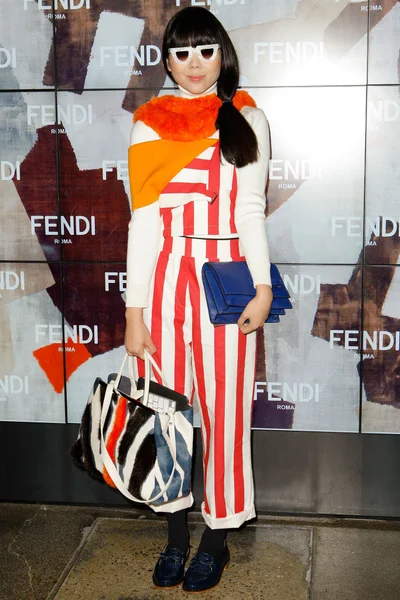 Look 15